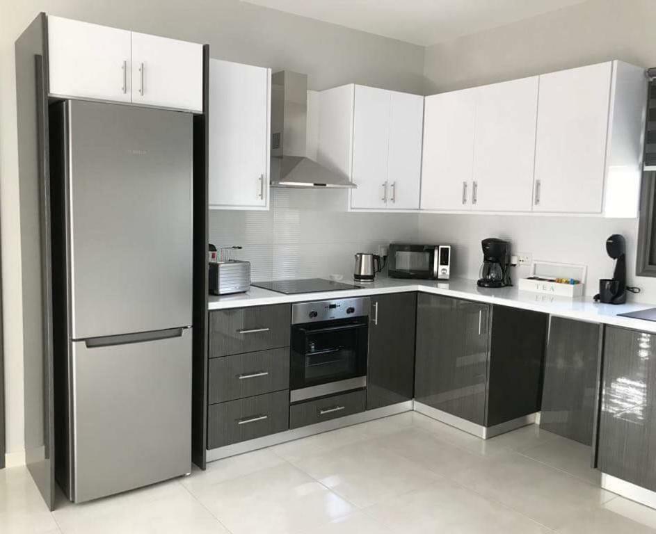 Mare Monte Seaview Boutique Apartment Paphos Exterior foto